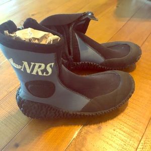 NRS Booties Women 6-6.5